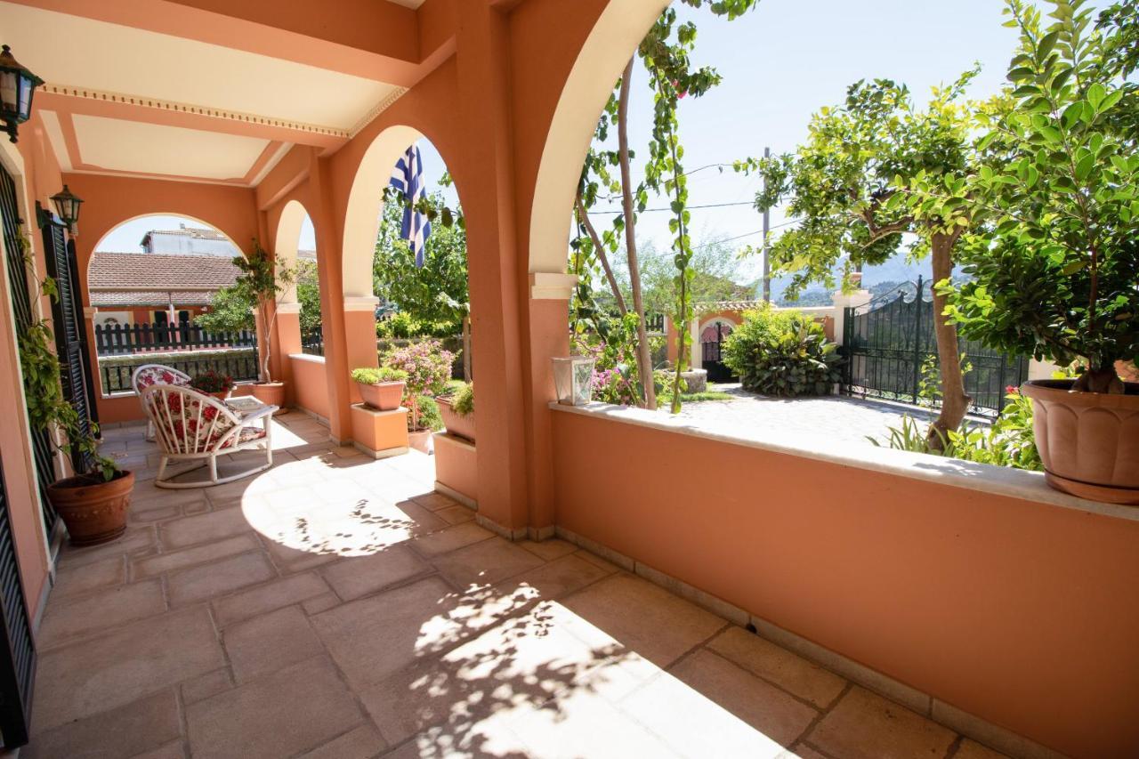 The Red Bougainvillea Appartement