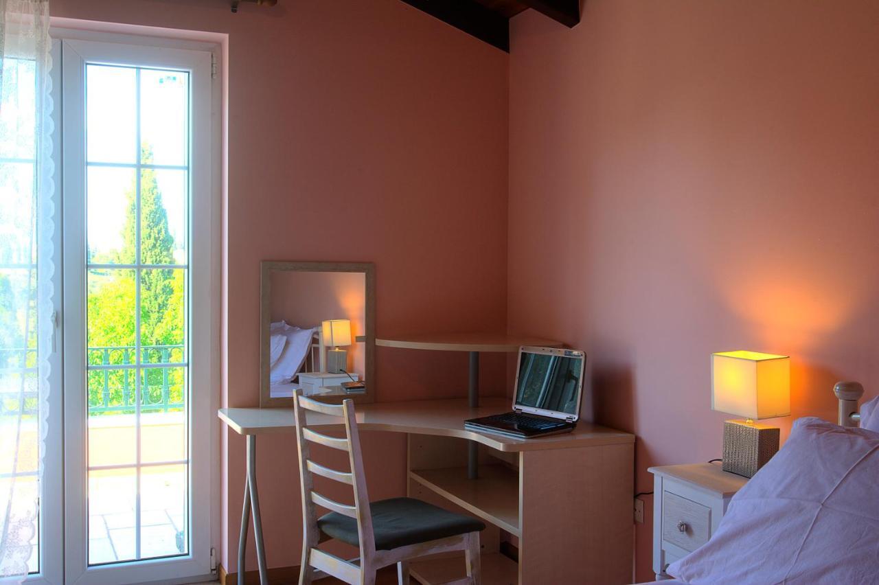 The Red Bougainvillea Appartement